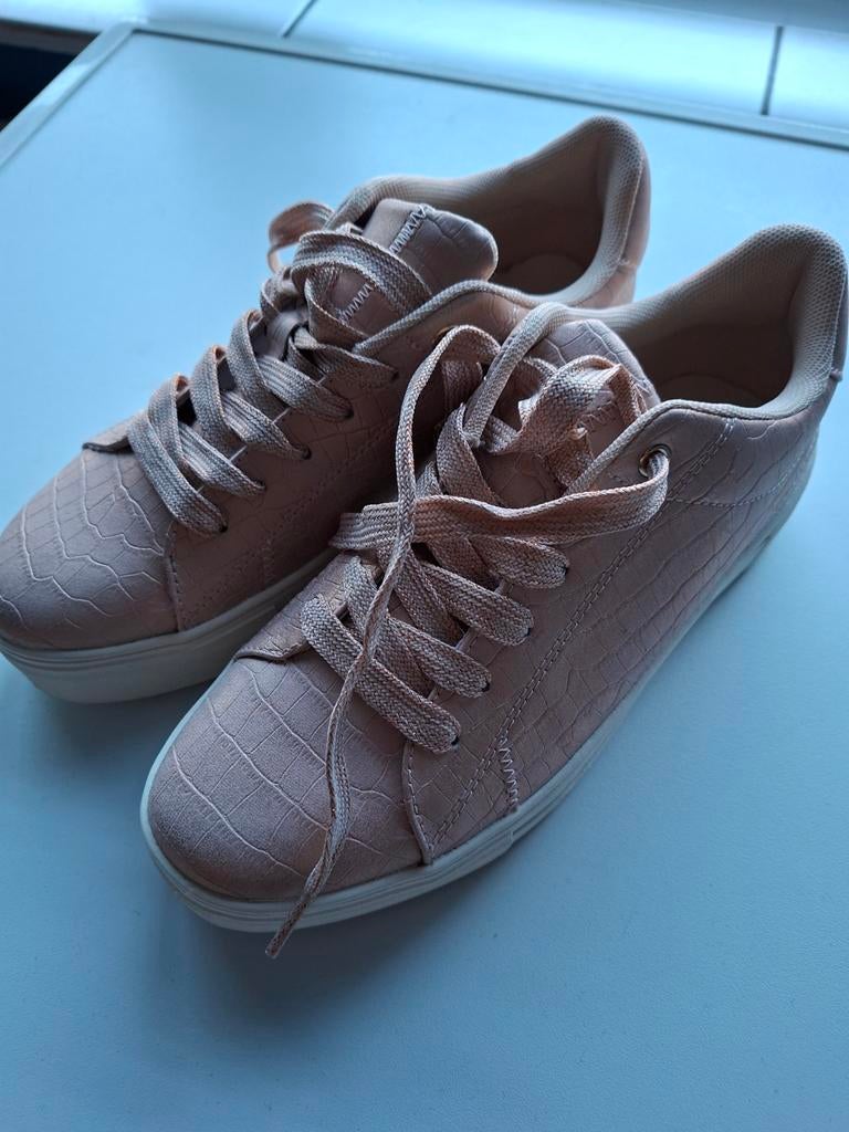 Sneakers, Ophalen of Verzenden, Zo goed als nieuw, Roze, Sneakers of Gympen
