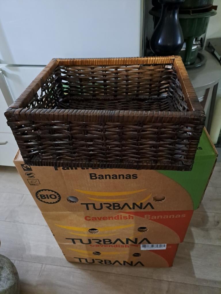 Mooie grote stevige rieten mand zgan, Huis en Inrichting, Ophalen, Zo goed als nieuw