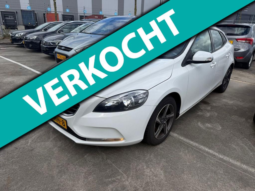 Volvo V40 1.6 T3 Kinetic, Auto's, Volvo, Voorwielaandrijving, Gebruikt, 4 cilinders, 150 pk