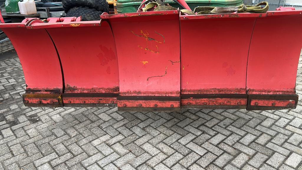 UNIMOG sneeuw schuif, Ophalen, Gebruikt