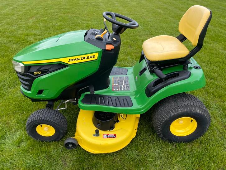 John deere zitmaaier 2023, Tuin en Terras, Zitmaaiers, Zo goed als nieuw, 90 tot 120 cm, Elektrische starter, Mulchfunctie, Ophalen