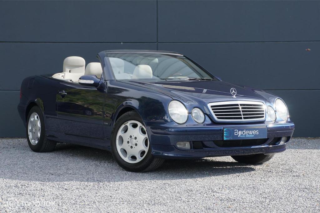 Mercedes CLK-klasse Cabrio 320 Aut. Elegance Bose Origineel!, Auto's, Mercedes-Benz, Achterwielaandrijving, Gebruikt, Beige, 1595 kg