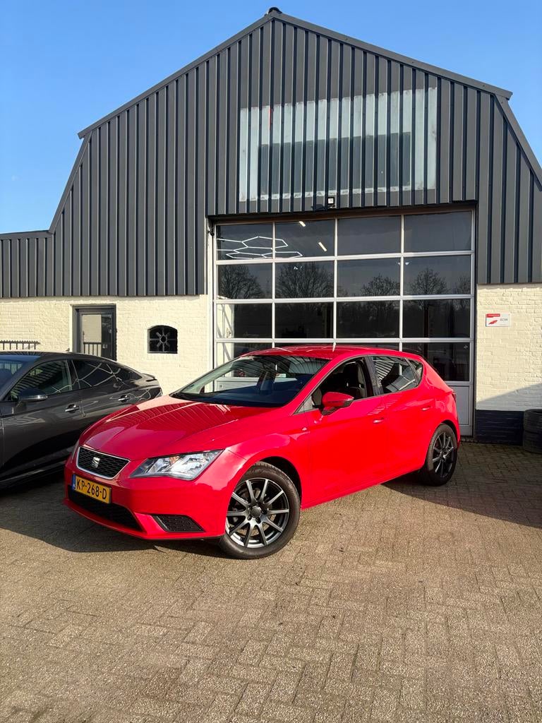 Seat Leon 1.2 TSI 63KW/85PK 2014 Rood, Auto's, Seat, Voorwielaandrijving, 4 cilinders, Leon, 49 €/maand