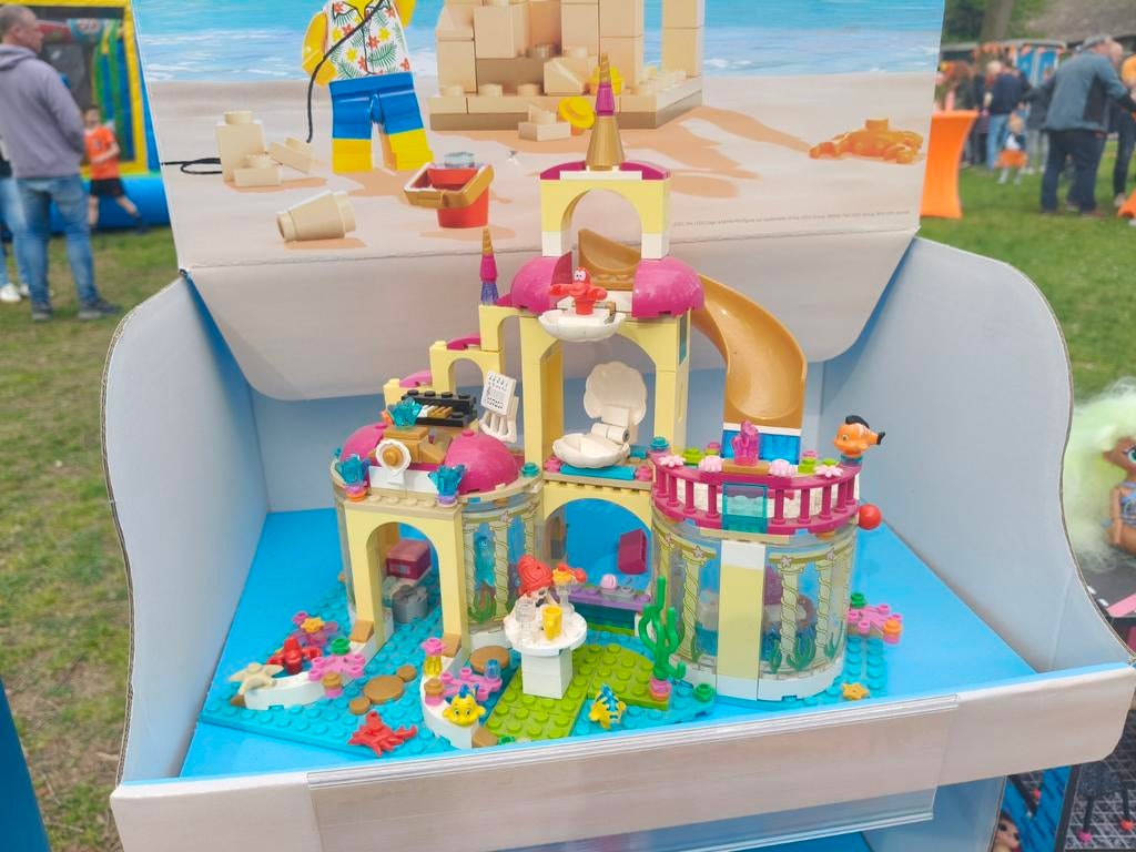 Lego Friends sets: Kasteel, Dierenkliniek & Muziekwinkel, Ophalen, Lego, Friends