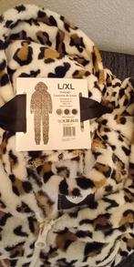 Fluffy huispak, Kleding | Dames, Huispakken, Ophalen of Verzenden, Nieuw, Maat 42/44 (L), Beige