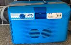 Blauwe koelbox met hengsel, kabel voor 220 volt en 12 volt, Caravans en Kamperen, Koelboxen, Ophalen of Verzenden, Gebruikt