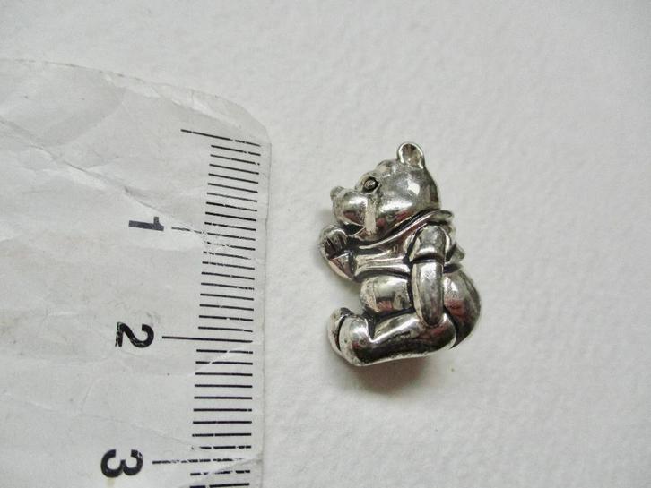 Zilverkleur Broche / Hanger WINNIE de POOH DISNEY, Sieraden, Tassen en Uiterlijk, Broches, Zo goed als nieuw, Overige materialen