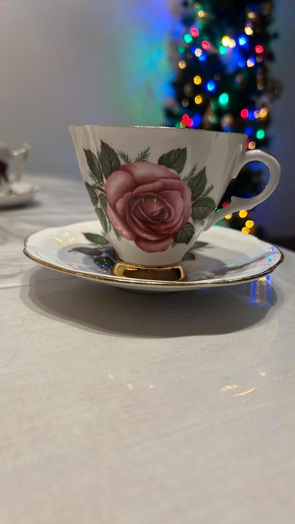 Antiek/vintage kopje engels porselein van het merk Imperial, Antiek en Kunst, Antiek | Servies los, Ophalen of Verzenden