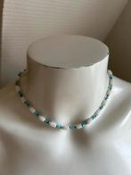 Ketting met blauwe en witte kralen, Ophalen of Verzenden, Zo goed als nieuw, Blauw, Overige materialen