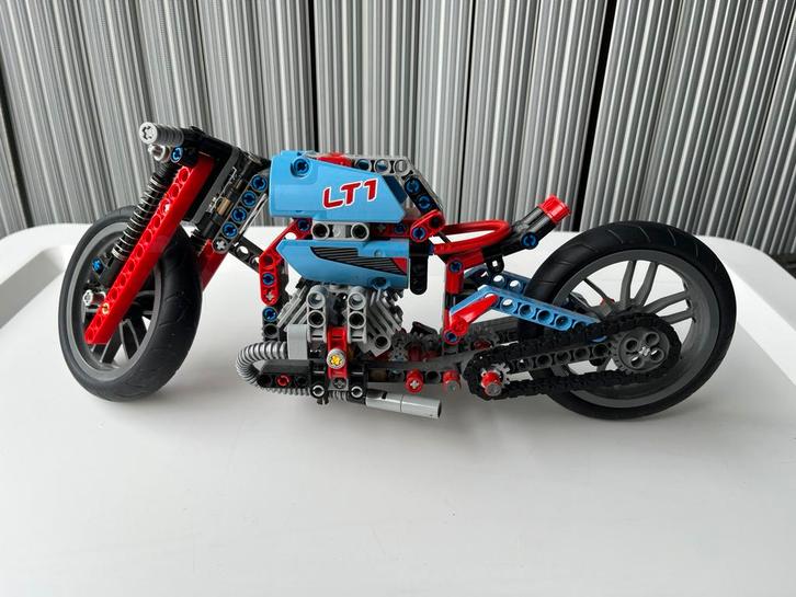 LEGO Technic Straatmotor 42036, Kinderen en Baby's, Speelgoed | Duplo en Lego, Gebruikt, Lego, Complete set, Ophalen of Verzenden
