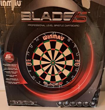 Dartbord Winmau Blade 5, als nieuw in de doos beschikbaar voor biedingen