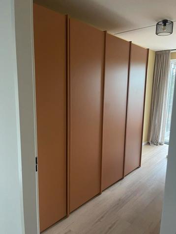 Tylko Kledingkast| Terracotta | NIEUW beschikbaar voor biedingen