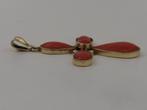 Gouden hanger kruisje met bloedkoraal                     G4, Gebruikt, ., Ophalen of Verzenden, .