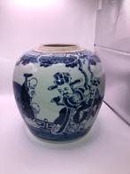 Antieke Chinese Blauwwitte Vaas – Handbeschilderd, Overige kleuren, Aardewerk of Porselein, Ophalen of Verzenden, Zo goed als nieuw