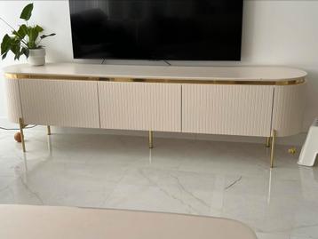 Tv kast