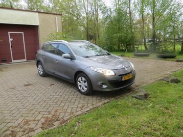 Renault Megane 1.6  81KW Estate 2012 Grijs Pano Navi Clima 