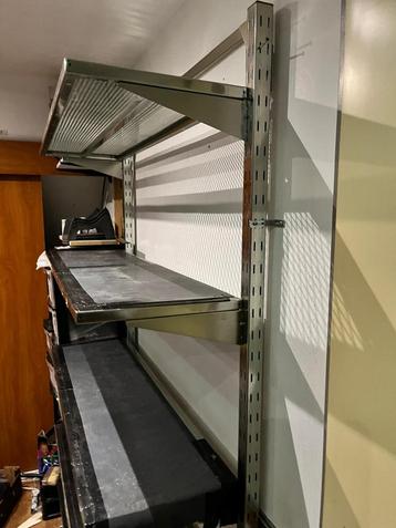 Ikea wand stelling metaal zeer sterk beschikbaar voor biedingen