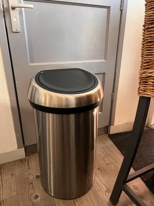 Brabantia Touch Bin 60L - Zo Goed Als Nieuw!, Huis en Inrichting, Woonaccessoires | Prullenbakken, Zo goed als nieuw, Rvs, 50 tot 75 cm