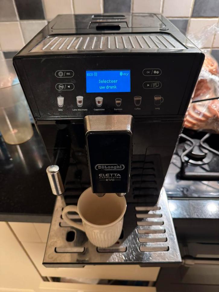 Delonghi Eletta Evo volautomaat, Witgoed en Apparatuur, Koffiezetapparaten, Gebruikt, Koffiemachine, Ophalen of Verzenden