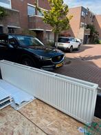 Radiator met onderblok en thermostaatkraan 220x50cm, Doe-het-zelf en Verbouw, Verwarming en Radiatoren, Ophalen, 30 tot 80 cm