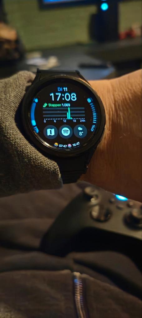 Samsung galaxy watch 6 classic sm-r955 metalen band, Sieraden, Tassen en Uiterlijk, Smartwatches, Zo goed als nieuw, Android, Zwart