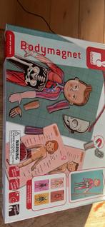 Bodymagnet verschillende talen, Ophalen of Verzenden, Zo goed als nieuw