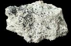 HEMATIET kristallen op ALBIET + KWARTS uit Frankrijk., Ophalen of Verzenden, Mineraal