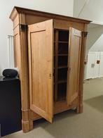 Prachtige hoge eiken slaap/woonkamer kast, Huis en Inrichting, Ophalen, Statig herenhuis, Gebruikt, 100 tot 150 cm