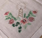Vintage Geborduurd kerst tafelkleed met oa kaarsen en bloeme, Ophalen of Verzenden, Nieuw, Patroon