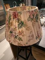 Vintage Bloemen Lampenkap Dubbelgelaagd, Huis en Inrichting, Lampen | Lampenkappen, Ophalen, Gebruikt, 25 tot 50 cm, Wit