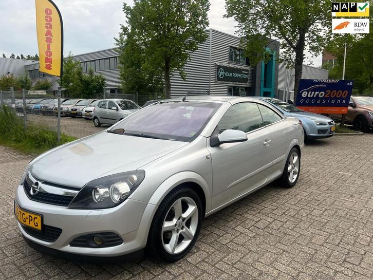 Opel Astra TwinTop 1.8 Cosmo - PARKSENSOR - ZONDAG OPEN !, Auto's, Opel, Bedrijf, Te koop, Astra, Airconditioning, Bochtverlichting