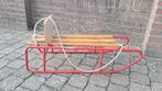 Degelijke houten slee met rugleuning, Kinderen en Baby's, Speelgoed | Buiten | Skelters, Ophalen, Gebruikt, Overige merken