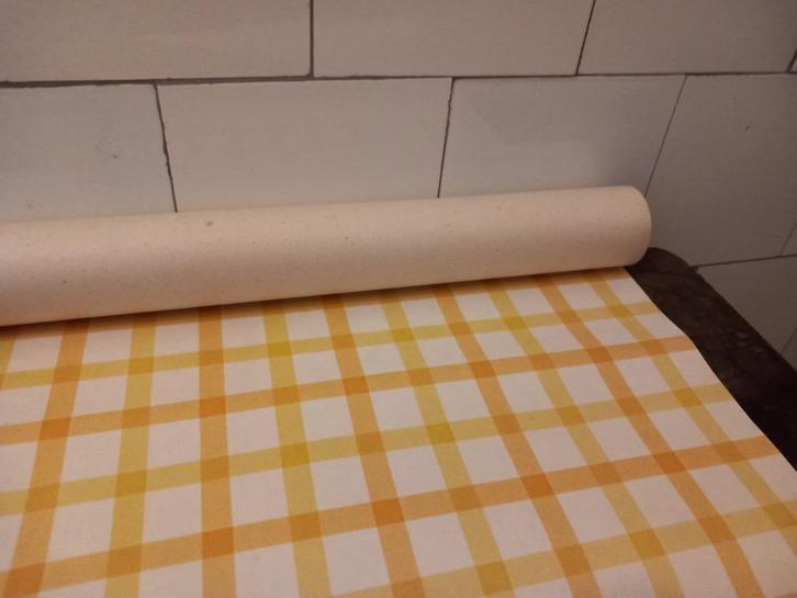 vintage dik behangpapier, kastpapier jaren 50 ruit volle rol, Antiek en Kunst, Curiosa en Brocante, Verzenden