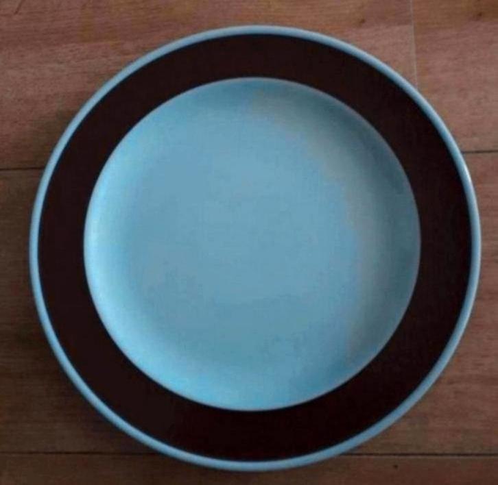 Bord Maastricht Mosa Holland, Huis en Inrichting, Keuken | Servies, Zo goed als nieuw, Bord(en), Overige stijlen, Porselein, Ophalen of Verzenden