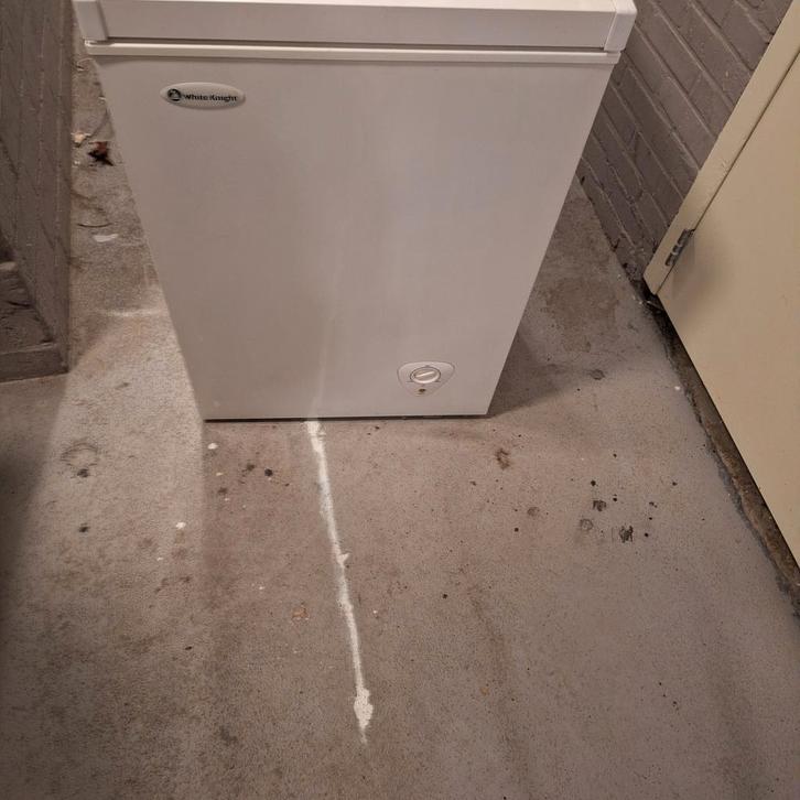 White Knight Diepvrieskist (bezorging(, Witgoed en Apparatuur, Vriezers en Diepvrieskisten, Zo goed als nieuw, Vrijstaand, Vrieskist