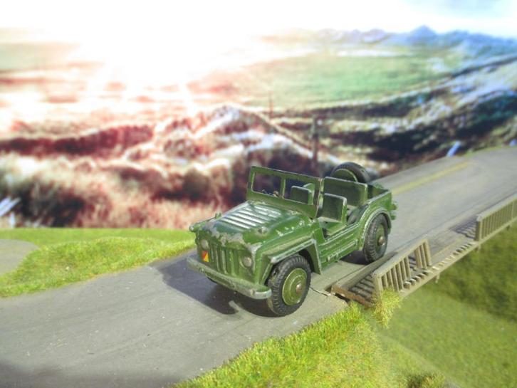 1/43 Austin Champ - Dinky Toys 674, Hobby en Vrije tijd, Modelauto's | 1:43, Gebruikt, Auto, Dinky Toys, Ophalen of Verzenden