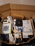 Een multifunctioneel elektronisch pallet met bijna 100 artik, Ophalen of Verzenden