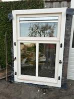 Raamkozijn met luiken, Doe-het-zelf en Verbouw, Kozijnen en Schuifpuien, Gebruikt, Raamkozijn, 75 tot 150 cm, Hout