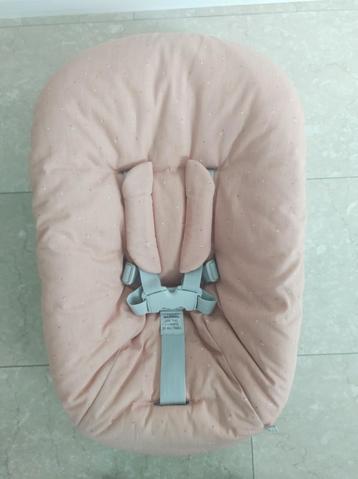 Stokke Newborn zalm roze, zgan en helemaal schoon. beschikbaar voor biedingen