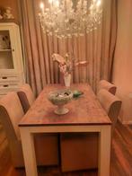Landelijke eettafel met vier eetkamerstoelen, Huis en Inrichting, Ophalen of Verzenden, Zo goed als nieuw