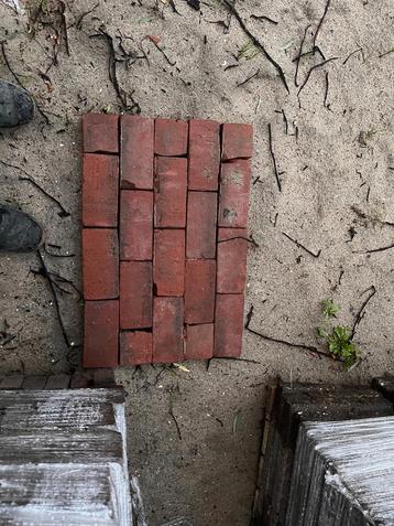 Rijnformaat gebakken klinker ca. 4 m²  beschikbaar voor biedingen