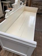 Brocante witte klepbank slaapbank uitschuifbaar