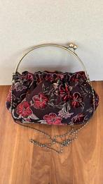 Vintage avondtas fluweel bordeaux met kraaltjes, Ophalen of Verzenden, Zo goed als nieuw, Rood