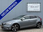 Volvo V40 1.5 T3 Polar+ Sport Automaat/R-design/Pano/Camera., Auto's, Volvo, 65 €/maand, Euro 6, 4 cilinders, 700 kg