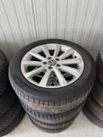 Org. VW Passat Pirelli winterset 17 inch, Auto-onderdelen, Banden en Velgen, 215 mm, Banden en Velgen, 17 inch, Winterbanden