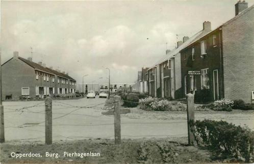 (304-213-047) Opperdoes Burg. Pierhagenlaan, Verzamelen, Ansichtkaarten | Nederland, Noord-Holland, Verzenden