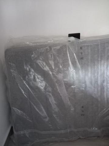 Matras 90x200 cm  beschikbaar voor biedingen