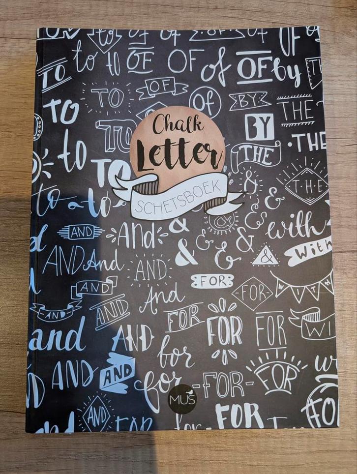 Chalk lettering schetsboek, Hobby en Vrije tijd, Tekenen, Nieuw, Papier, Schets- of Tekenboek, Ophalen of Verzenden