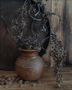 12946 P Oude Nepalese houten  pot S, Verzenden