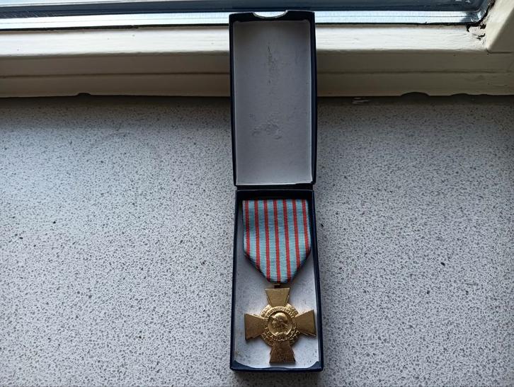 Medaille, Republique Française Croix du Combattant, brocante, Verzamelen, Militaria | Algemeen, Landmacht, Overige gebieden, Ophalen of Verzenden